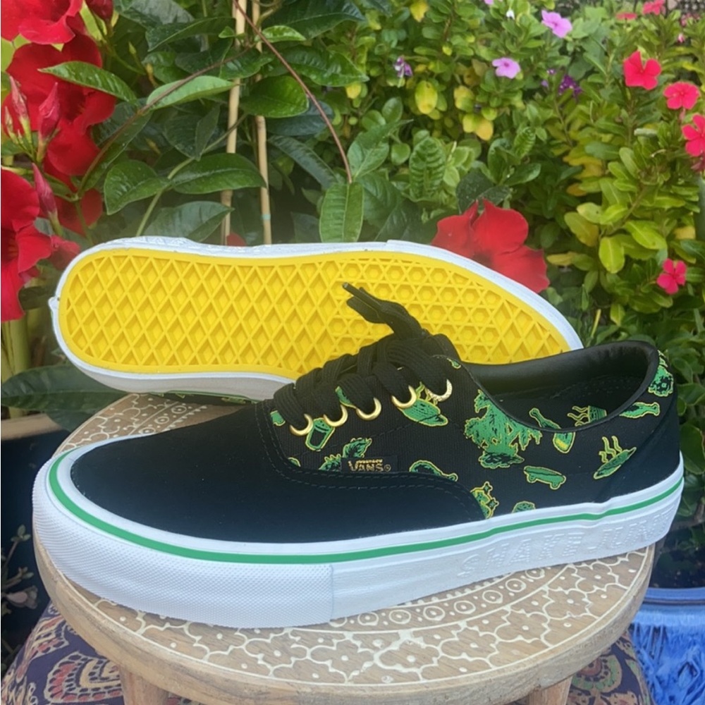 New Shake Junt Vans Era Pro